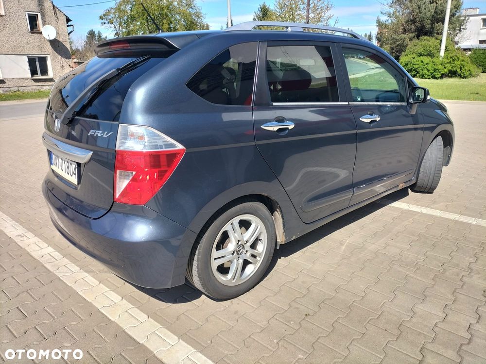Honda FR-V - 6
