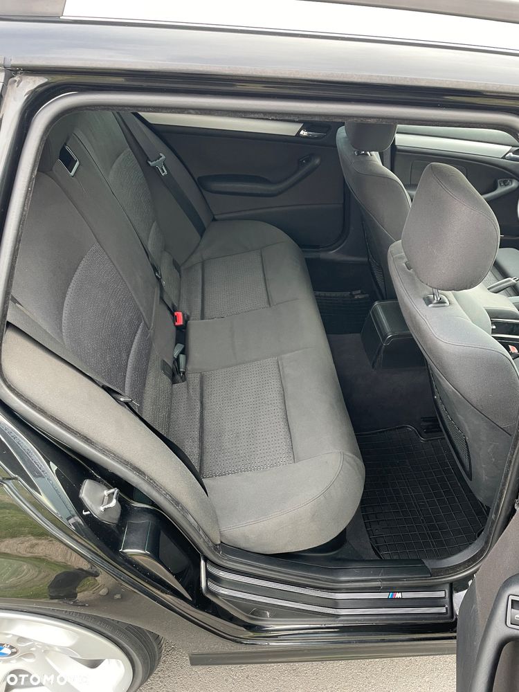 BMW Seria 3 318i - 12