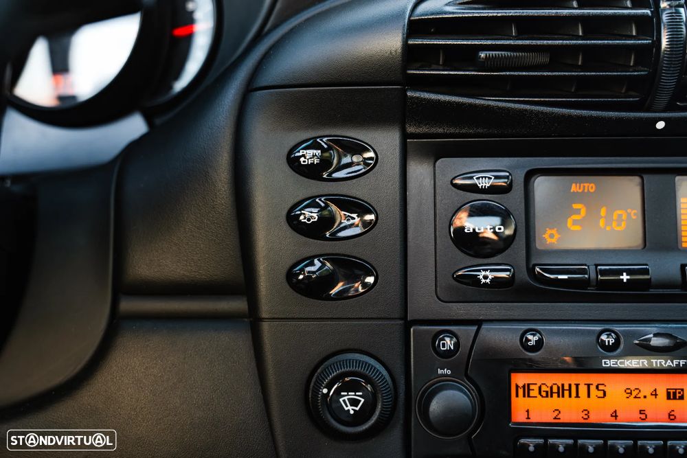 Porsche 911 (996) Turbo - 31