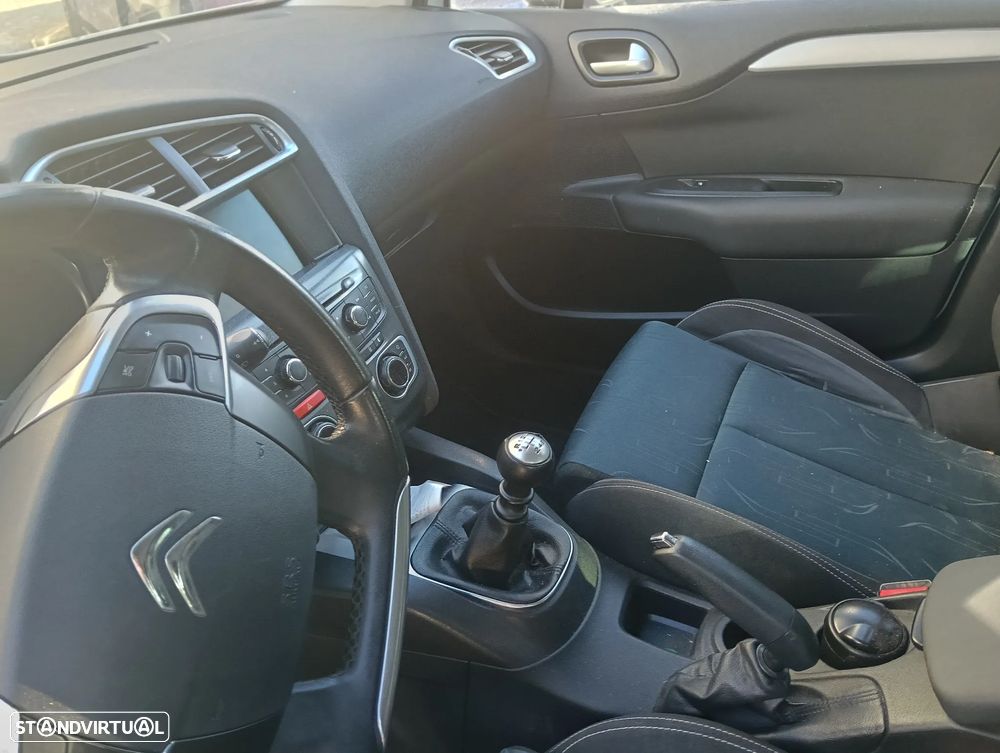 Citroën C4 e-HDi 110 Exclusive - 14