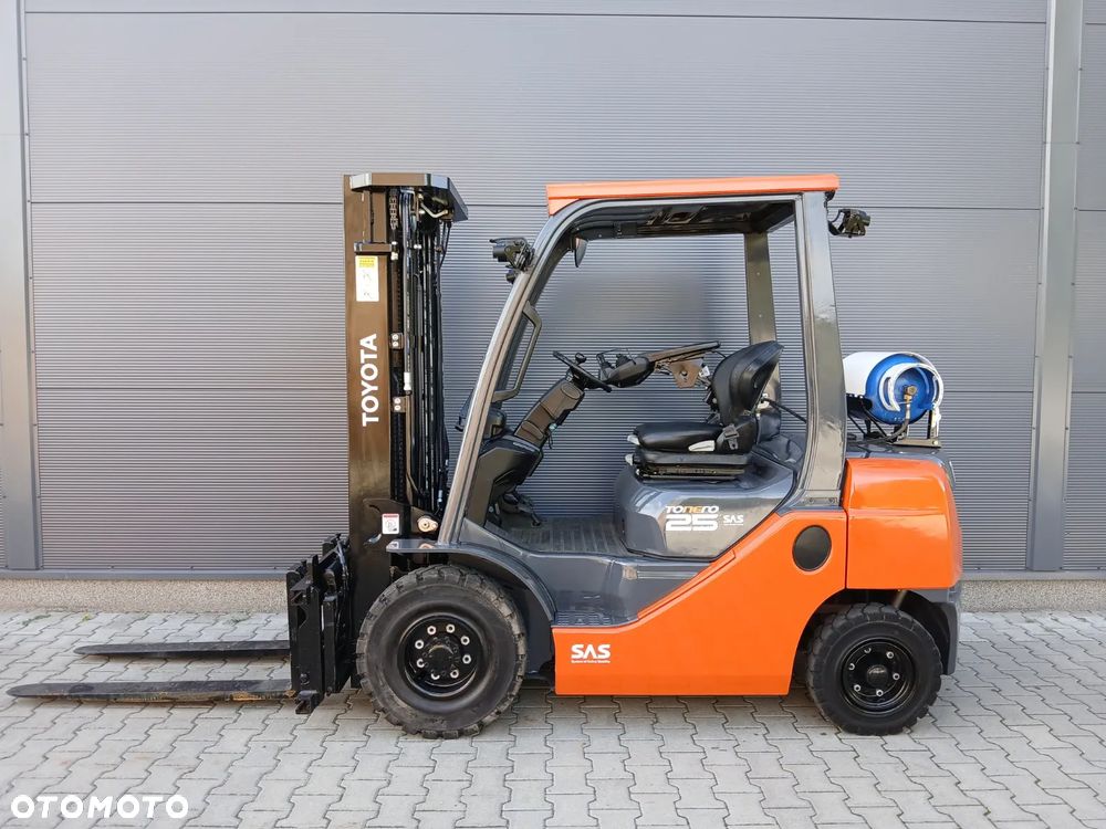 Toyota 02-8FGF25 - 9