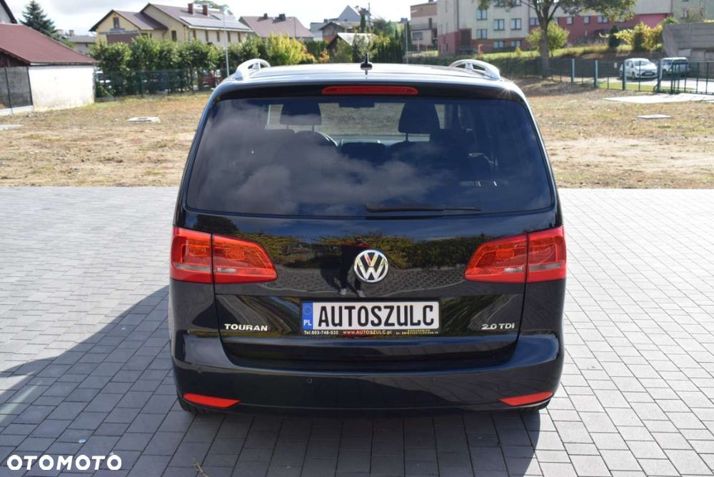 Volkswagen Touran - 8