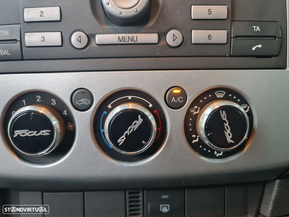 Ford Focus SW 1.6 TDCi Sport - 19