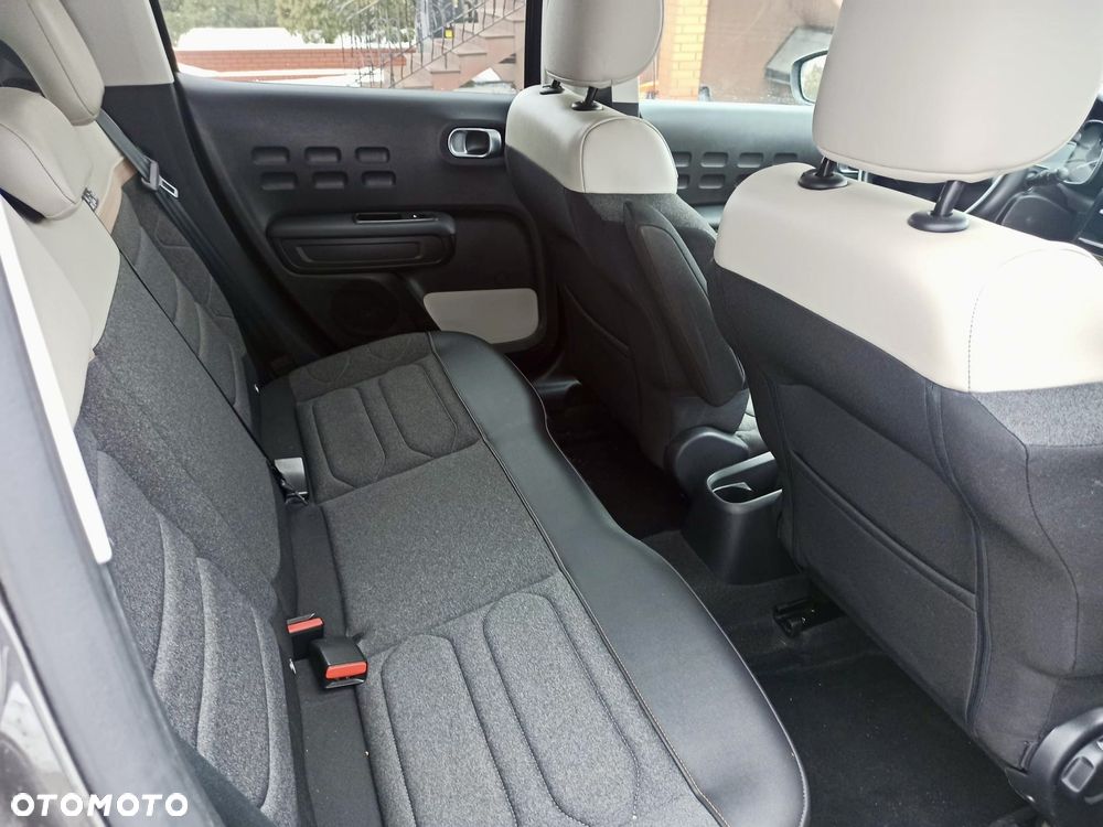 Citroën C3 BlueHDi 100 S&S SHINE PACK - 21