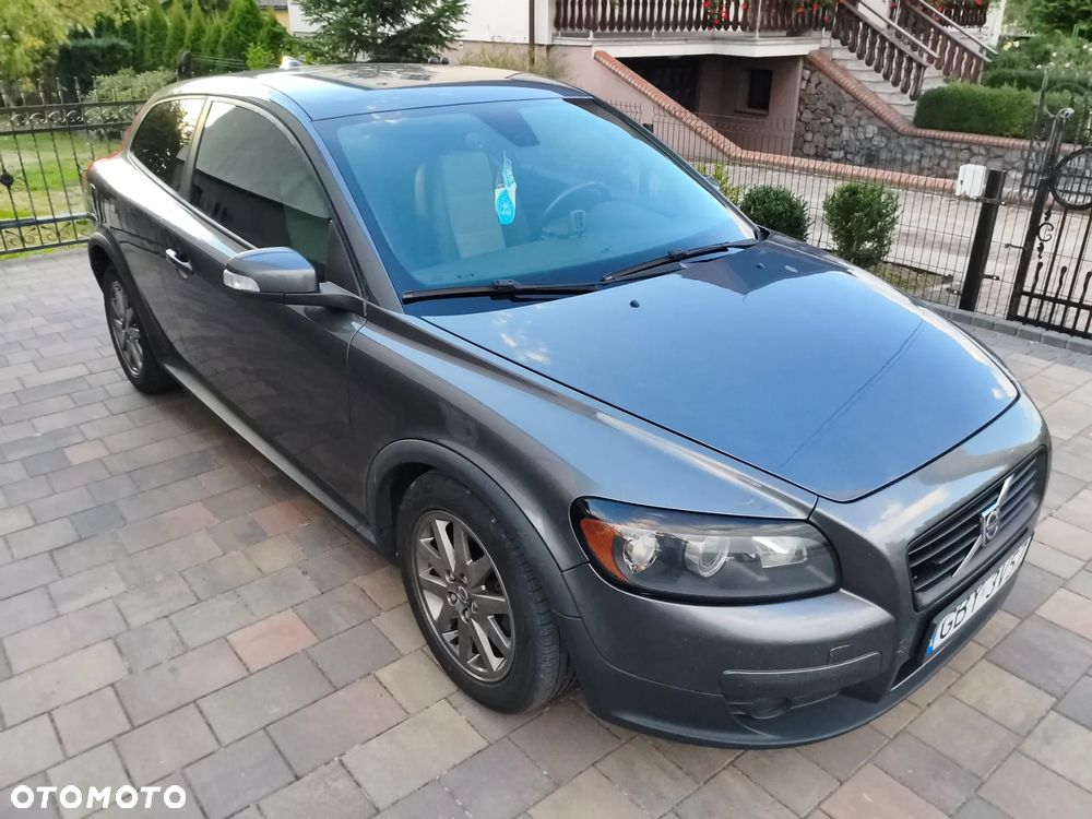Volvo C30 2.0D Powershift Momentum - 8