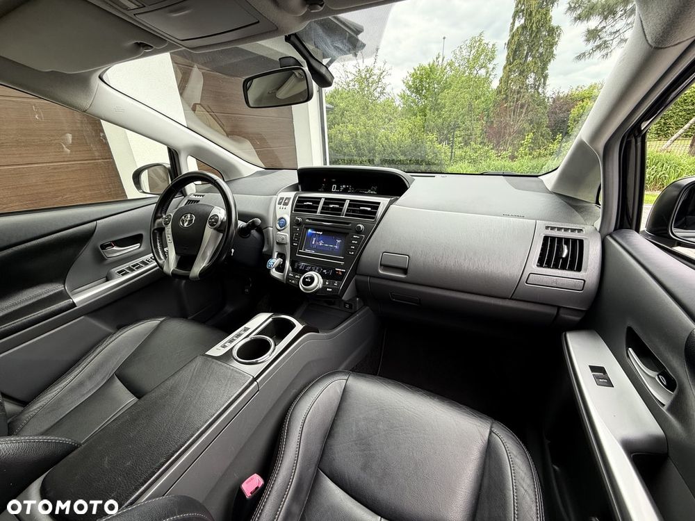 Toyota Prius+ (Hybrid) Executive - 26