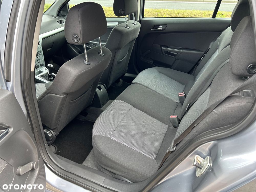 Opel Astra 1.6 Edition 111 Jahre - 19
