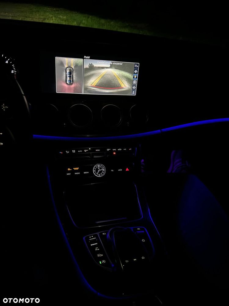 Mercedes-Benz Klasa E 220 d 9G-TRONIC - 19
