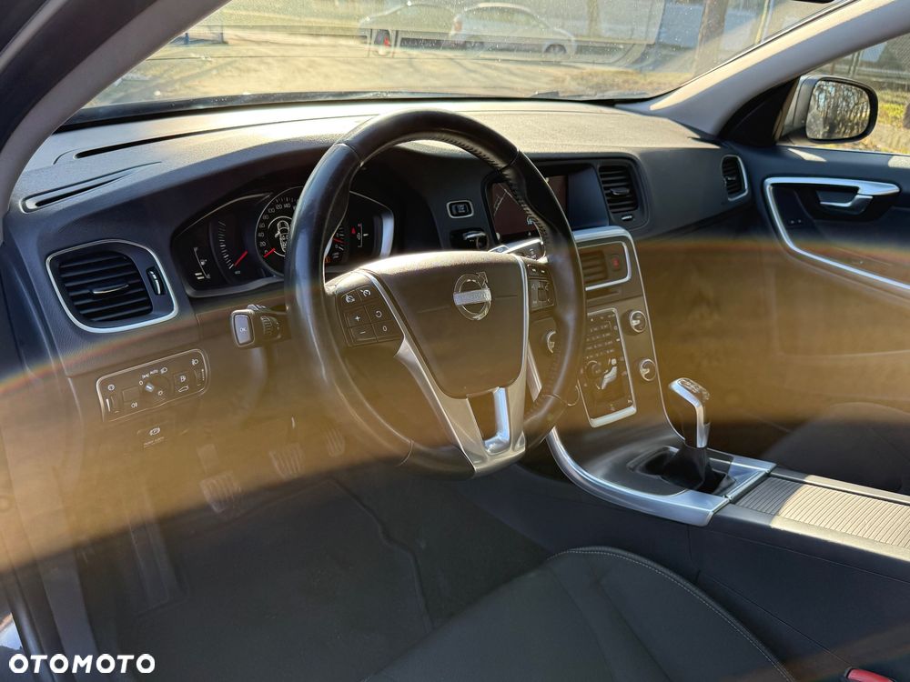 Volvo V60 D4 Drive-E Kinetic - 20