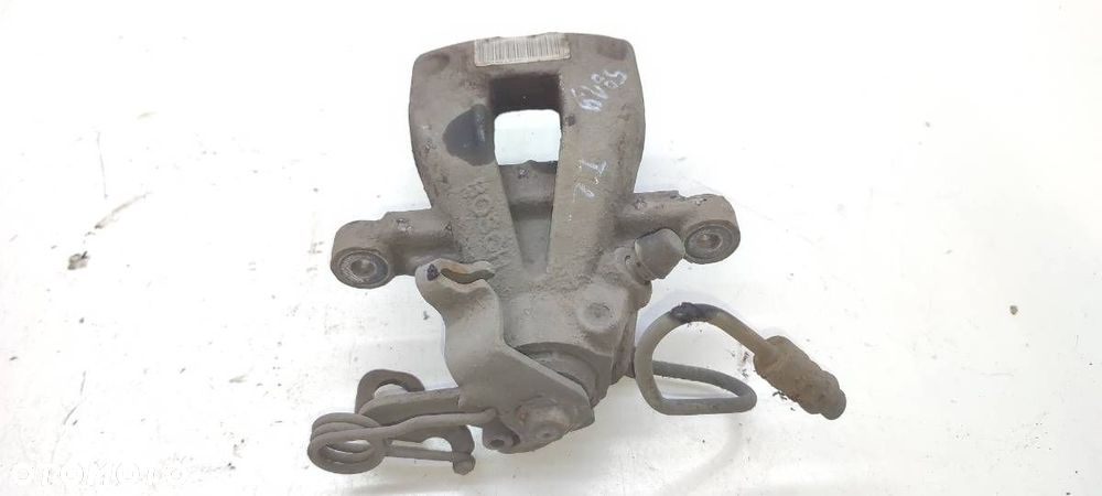 ZACISK TYŁ LEWY HAMULEC CITROEN C4 I VTS 3D 5D - 2