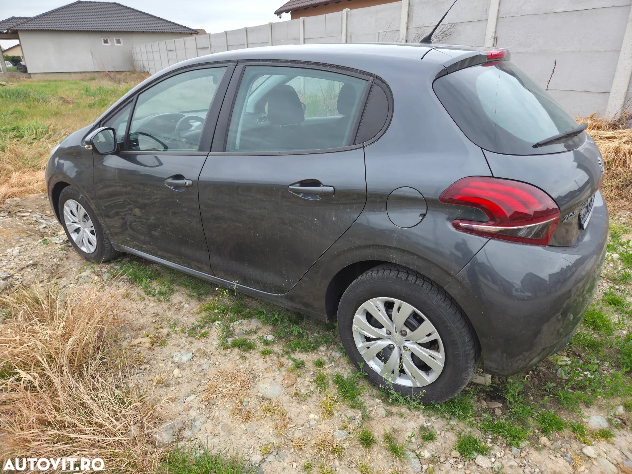 Peugeot 208 1.2 L PureTech Style - 18