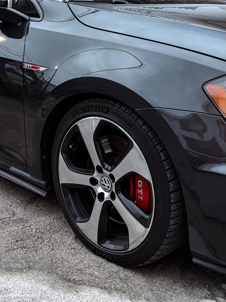 VW Golf 2.0 TSi GTi - 4
