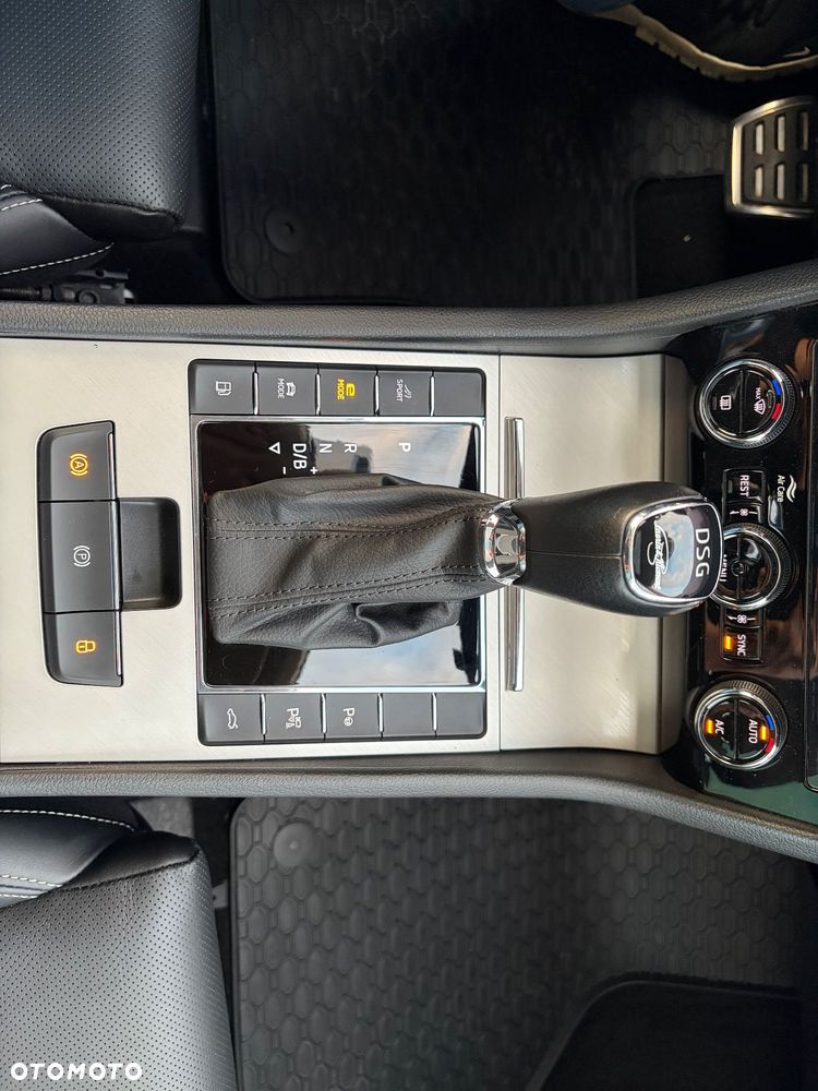 Skoda Superb 1.4 TSI Plug-In Hybrid L&K DSG - 17