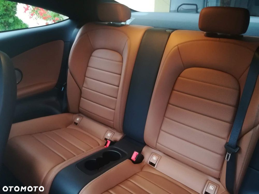 Mercedes-Benz Klasa C 220 d 9G-TRONIC - 4