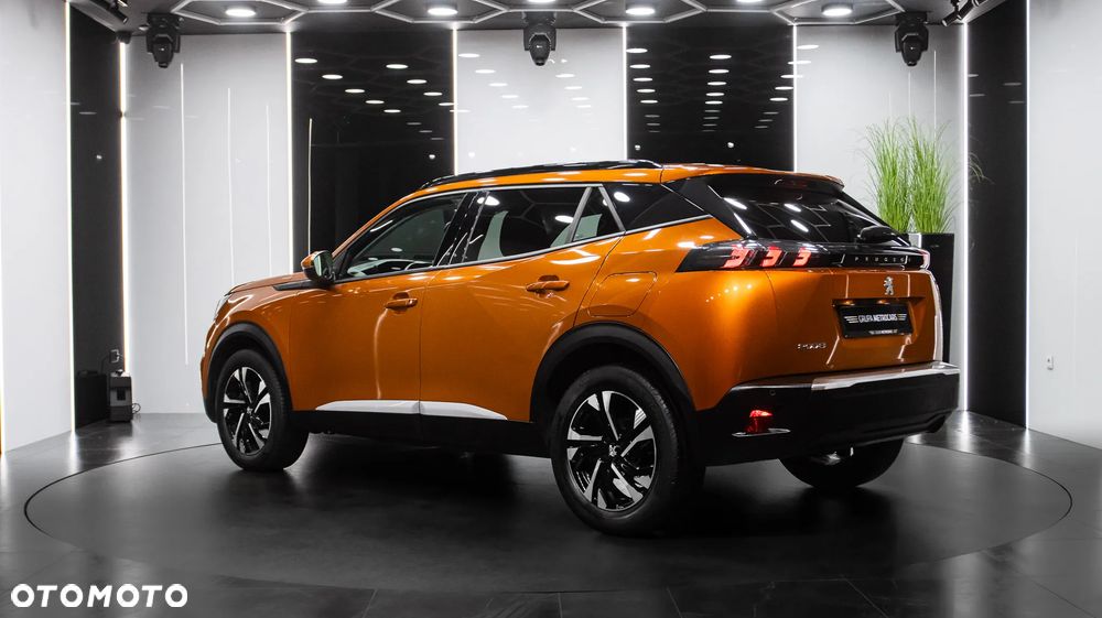 Peugeot 2008 1.2 PureTech Allure S&S - 5