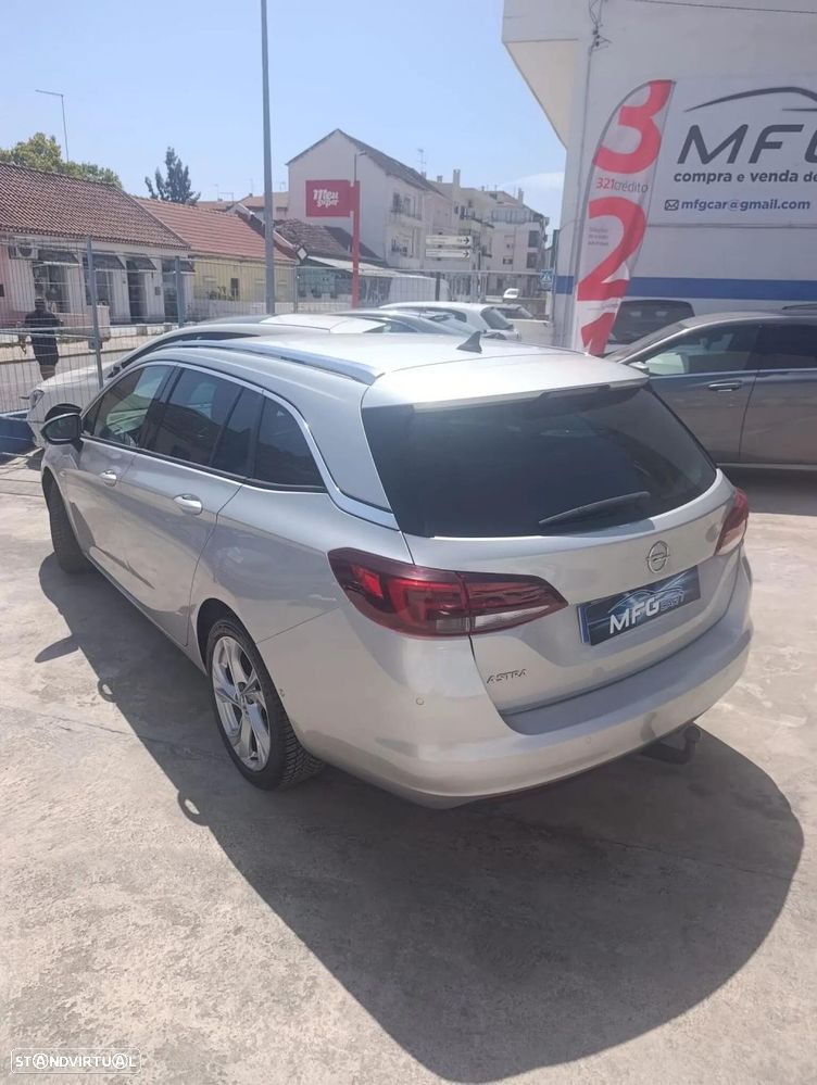 Opel Astra Sports Tourer - 4