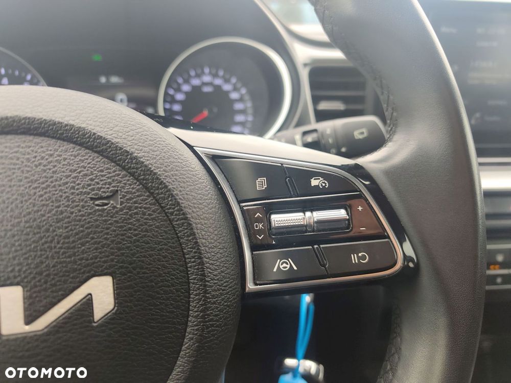 Kia XCeed 1.5 T-GDI M - 25