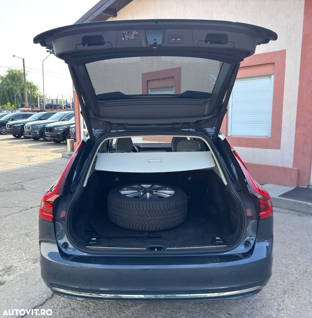 Volvo V90 - 13