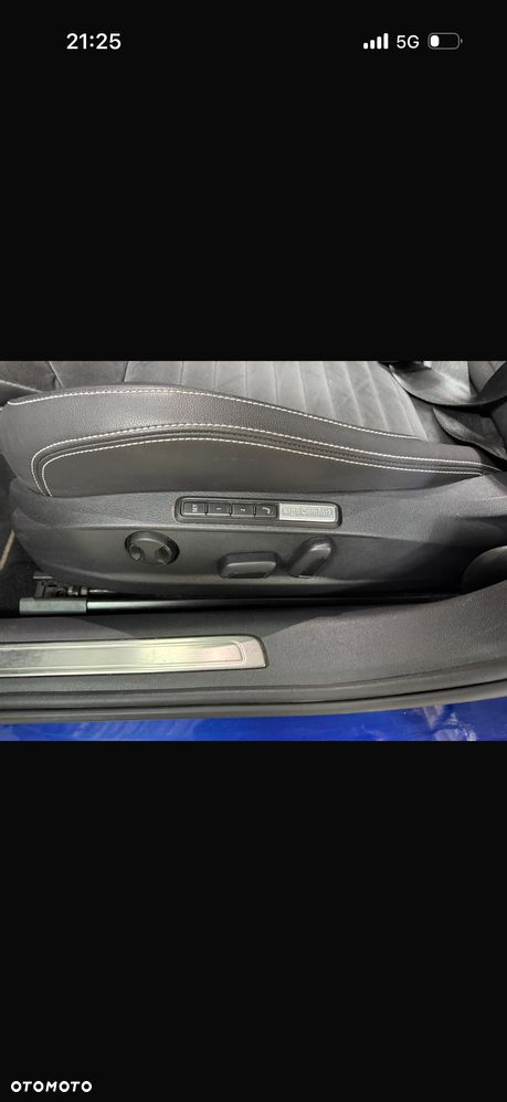 Volkswagen Passat 2.0 TDI SCR DSG 4Motion Elegance - 25