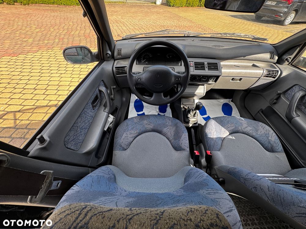 Renault Clio 1.2 - 11