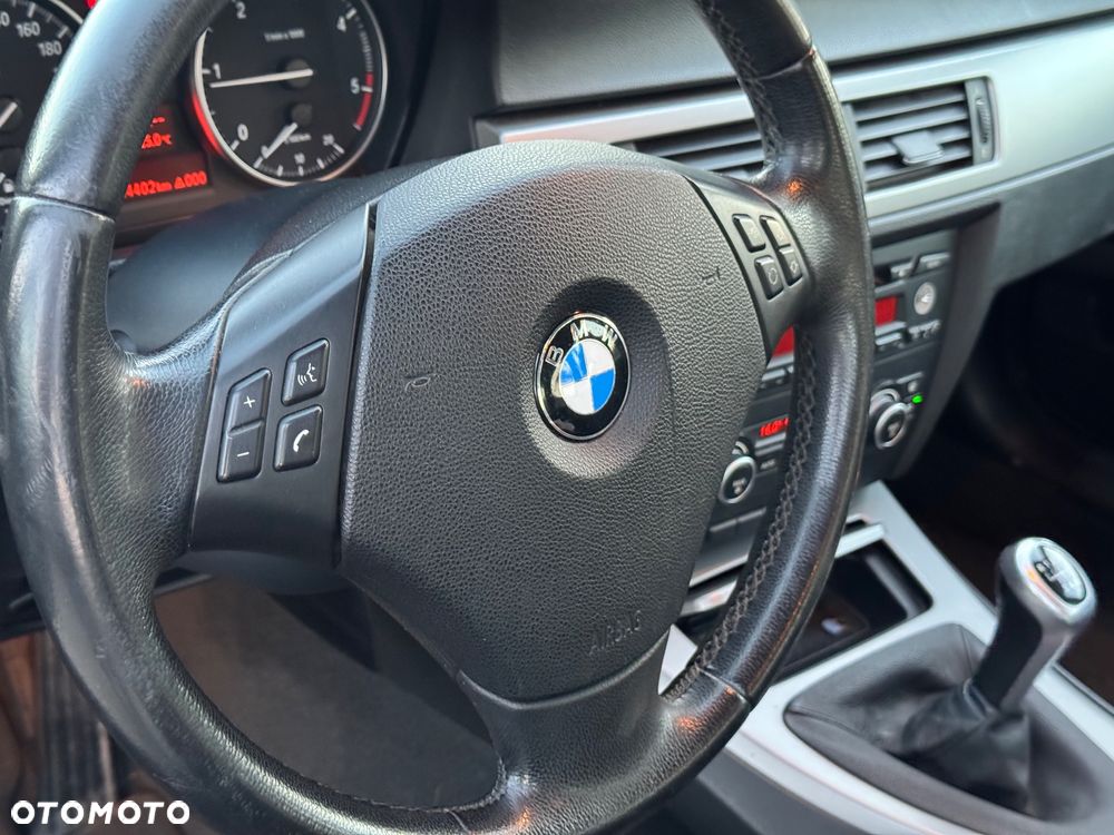 BMW Seria 3 - 6