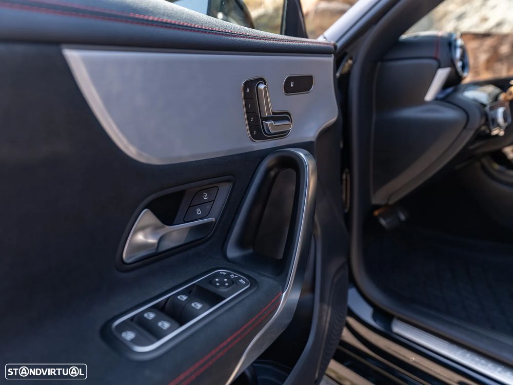 Mercedes-Benz CLA 250 e AMG Line - 7