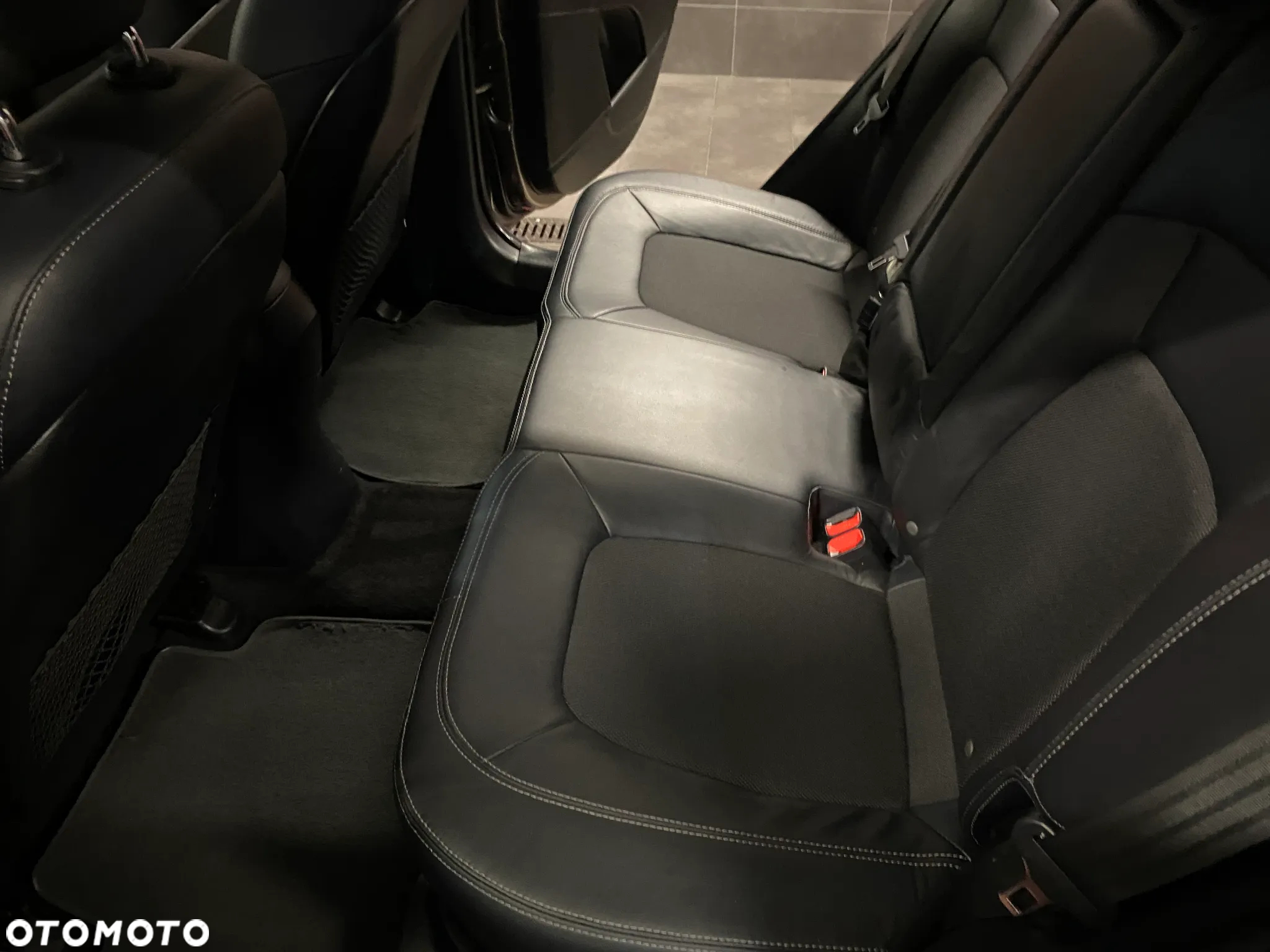 Kia Sportage 2.0 M - 10