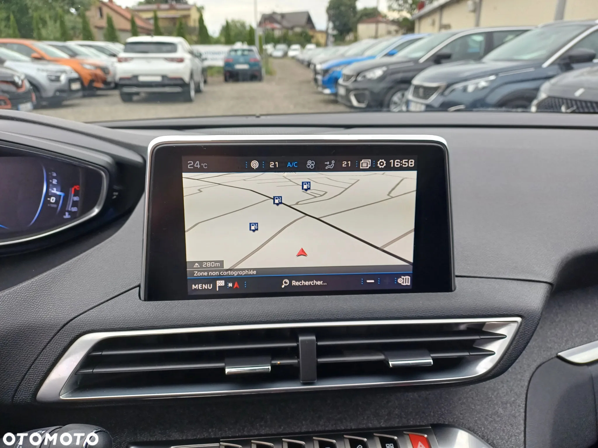 Peugeot 5008 1.2 PureTech Allure S&S - 22
