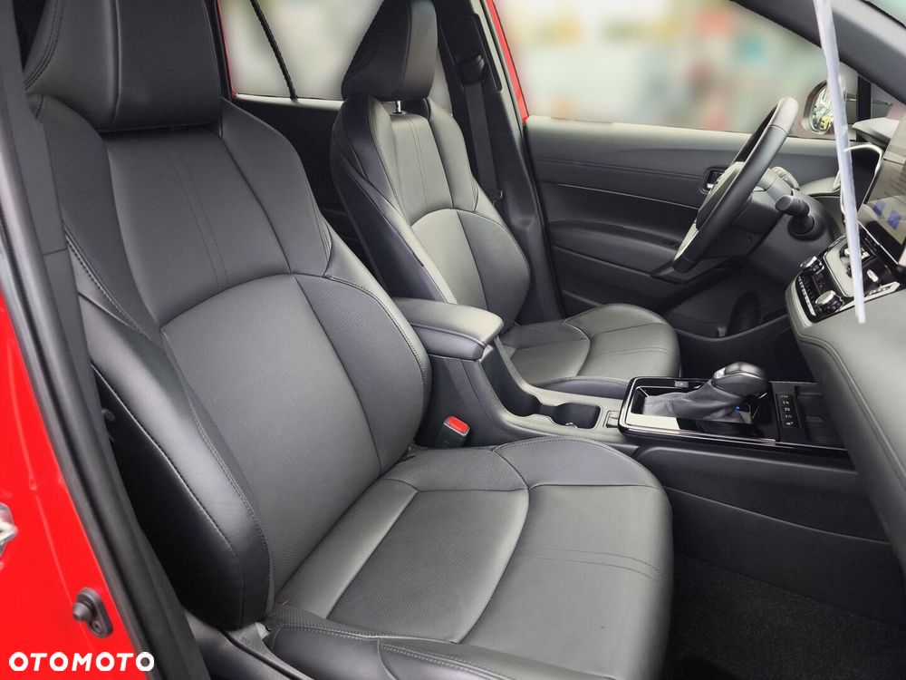 Toyota Corolla Cross - 10
