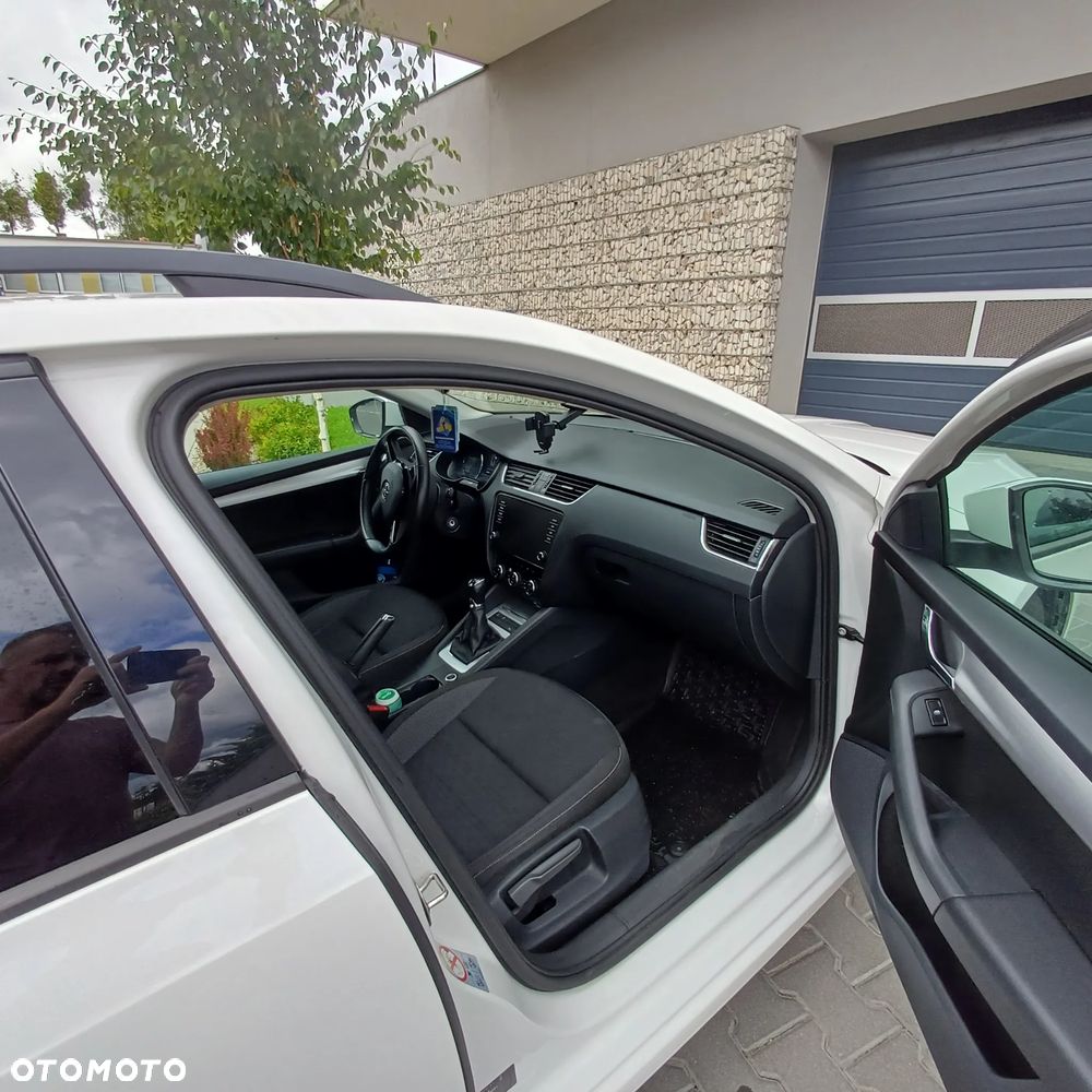Skoda Octavia 1.6 TDI SCR 4x4 Ambition - 4