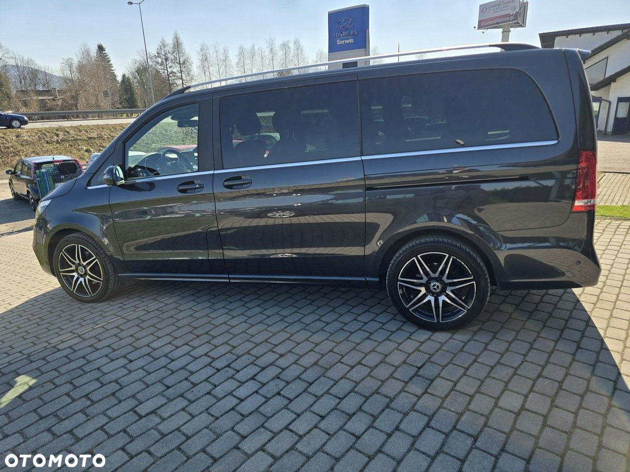 Mercedes-Benz Klasa V - 4