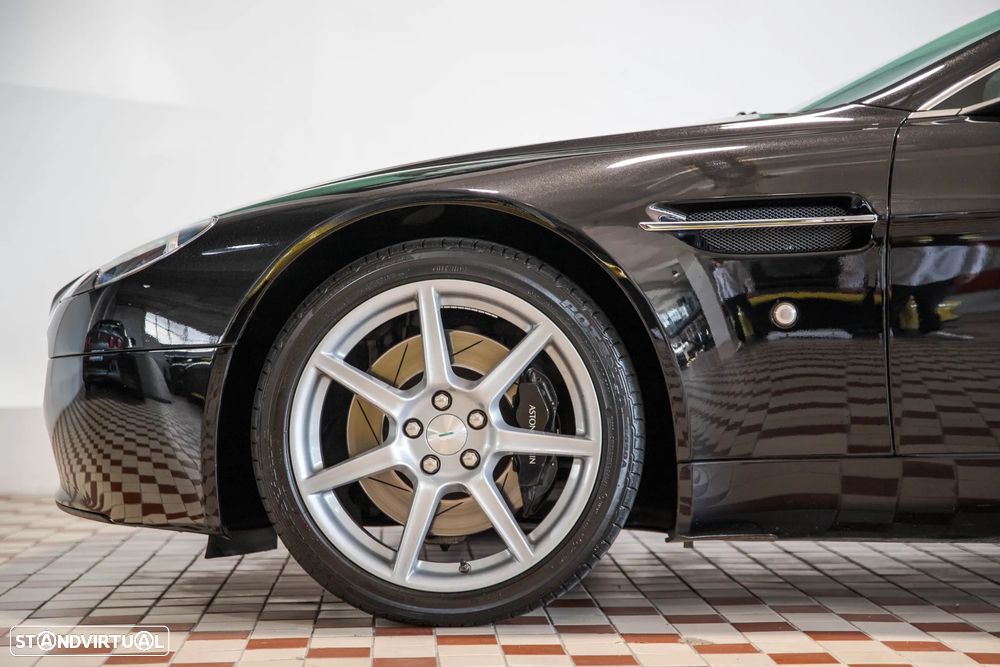 Aston Martin Vantage Coupe V8 Sportshift - 8