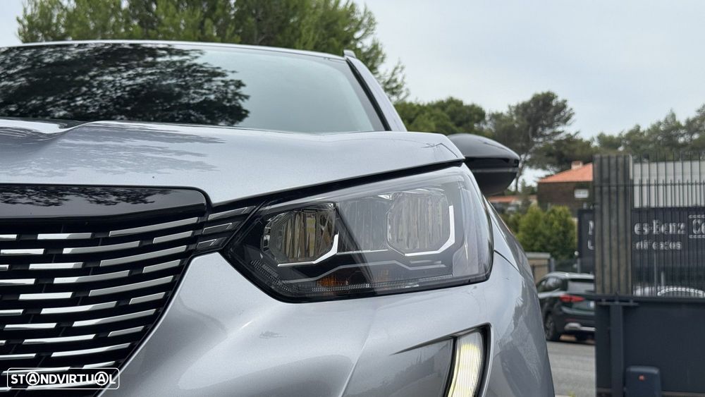 Peugeot 2008 1.2 PureTech Allure Pack - 21