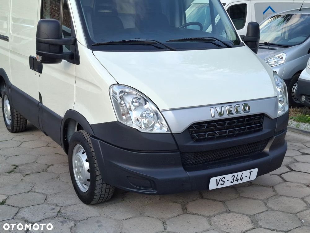 Iveco Daily 35S13 L2H2 ŚREDNIAK Klima HAK 3500KG - 16