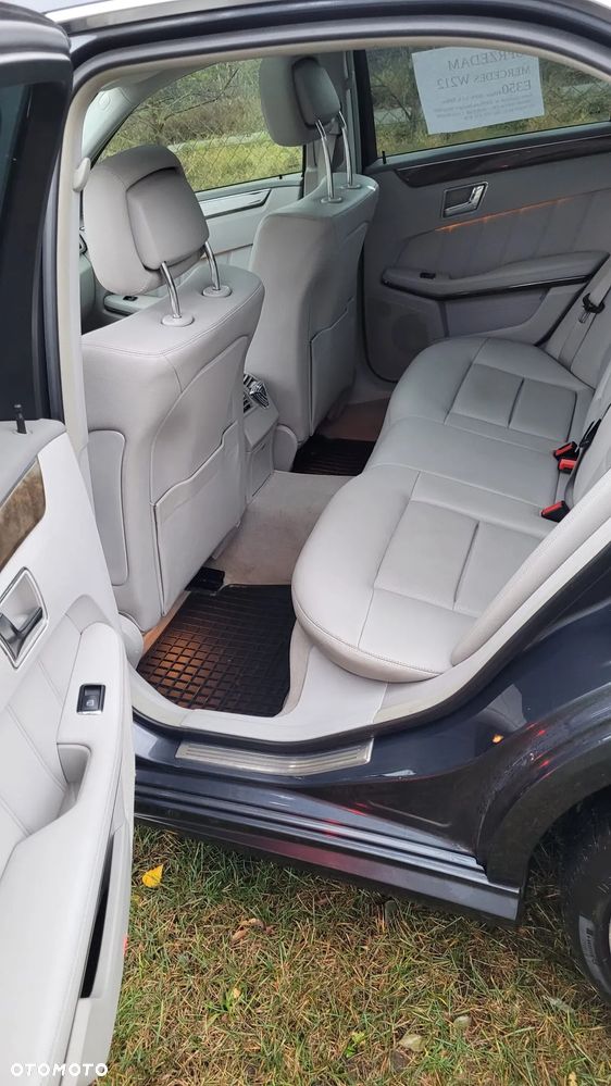 Mercedes-Benz Klasa E 350 4-Matic - 10