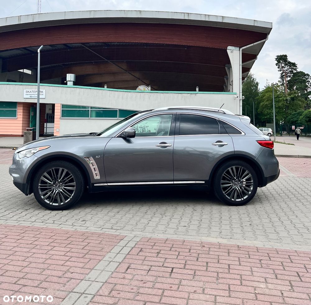 Infiniti QX70 3.7 AWD GT Premium - 4