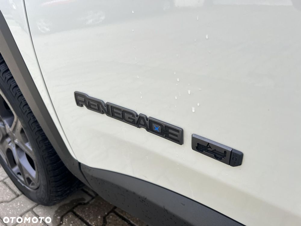 Jeep Renegade - 33