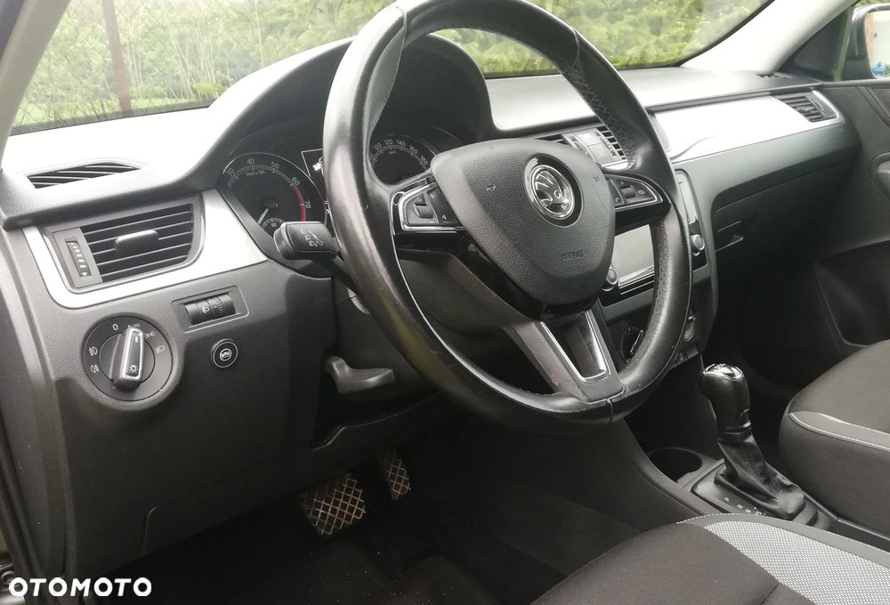 Skoda RAPID 1.4 TSI Ambition DSG - 8