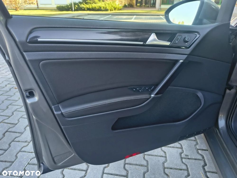 Volkswagen Golf 2.0 TDI BlueMotion Technology Highline - 21