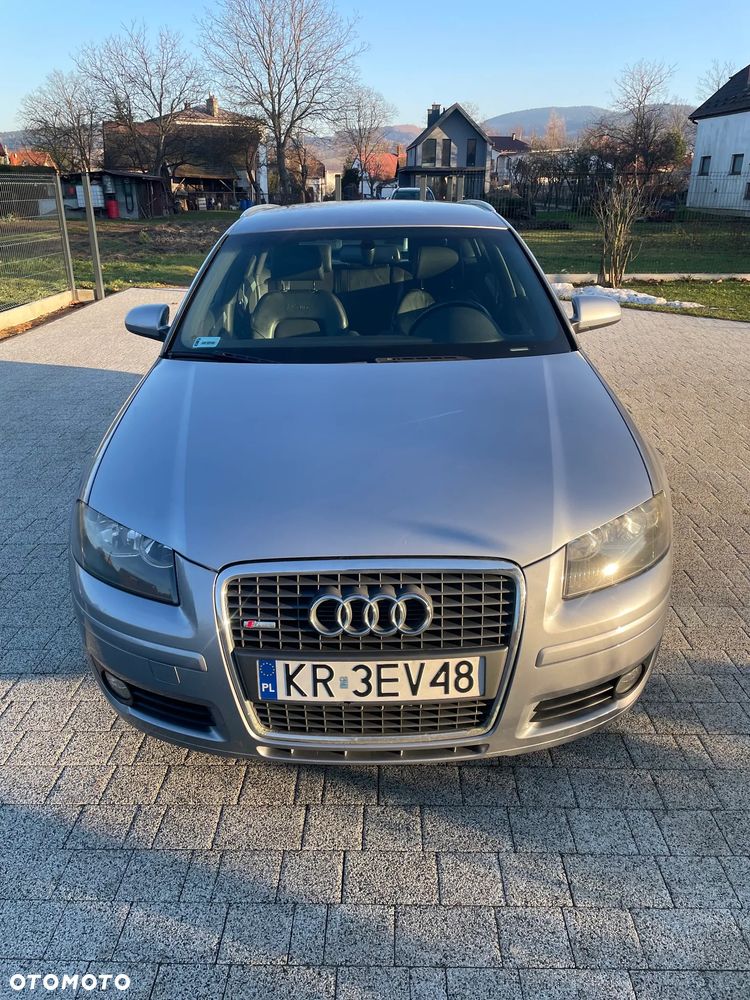 Audi A3 Sportback - 1