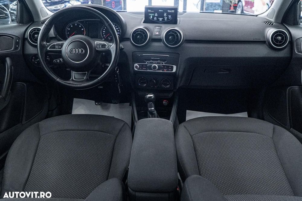 Audi A1 Sportback 25 TFSI S line - 31