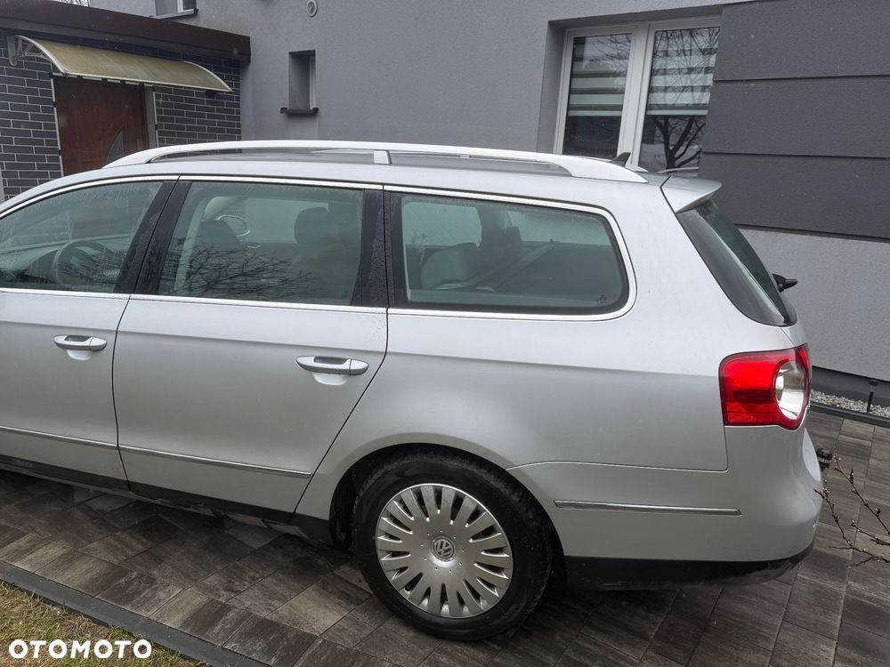 Volkswagen Passat 2.0 TDI Comfortline - 5