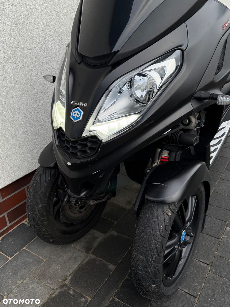Piaggio MP-3 - 7