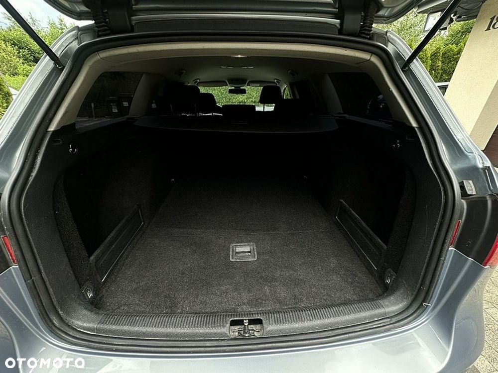 Volkswagen Passat Variant - 13