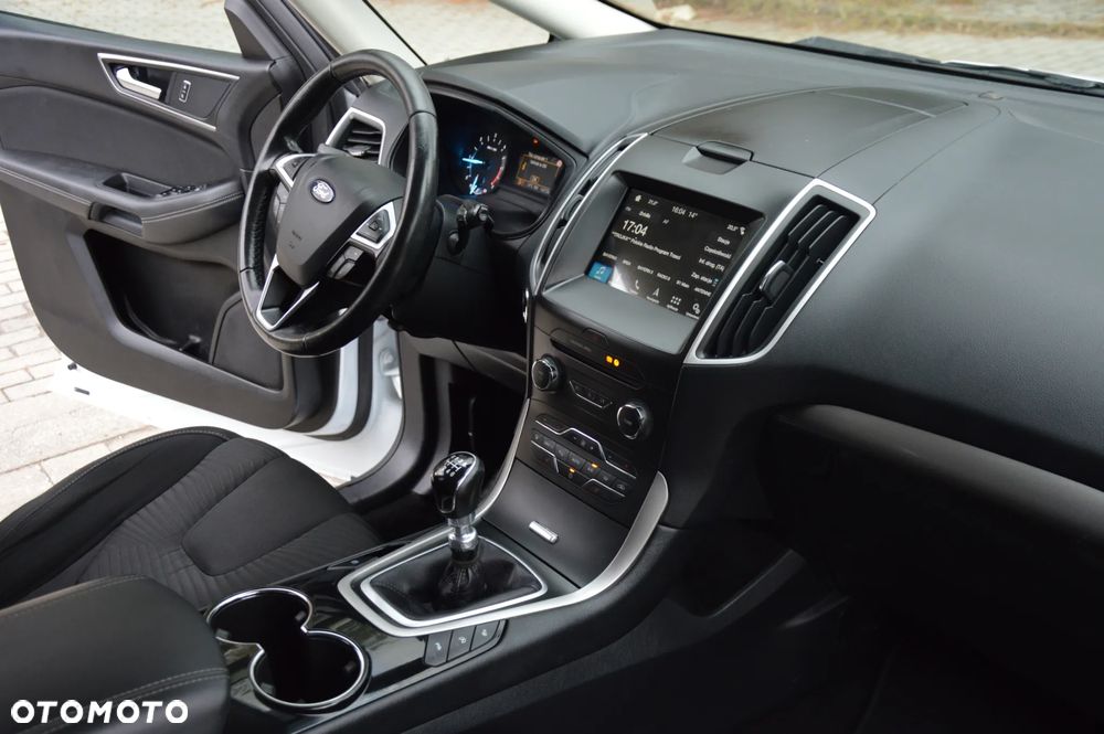 Ford S-Max - 14