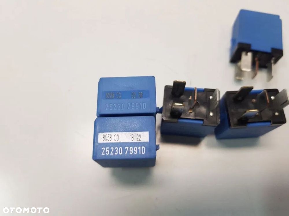 Przekaźnik Renault Kadjar Clio IV Nissan INFINITI 252307991D 4RA933714 - 3