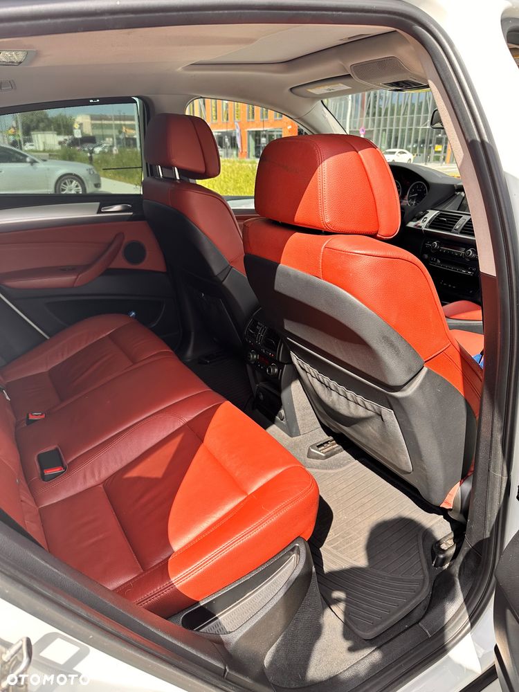 BMW X6 35i xDrive - 11
