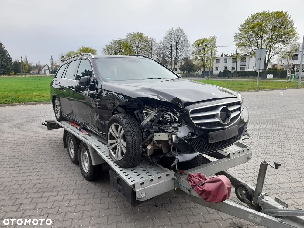 Mercedes-Benz Klasa E 220 CDI Automatik Avantgarde - 3