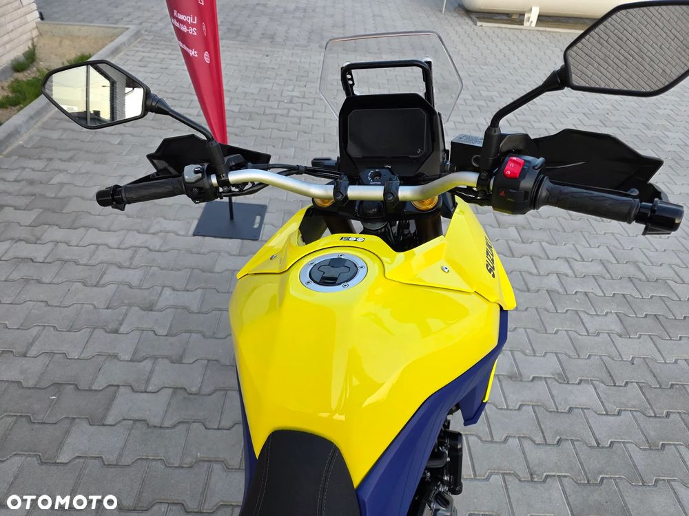 Suzuki V-STROM - 8
