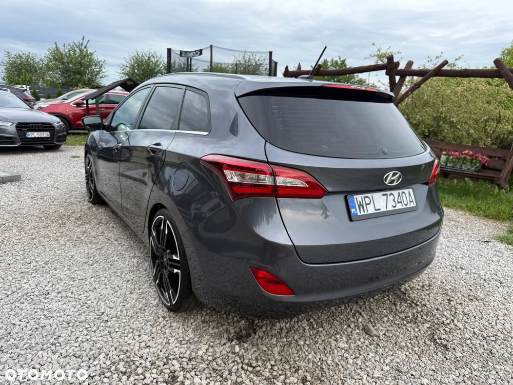 Hyundai i30 1.6 CRDi Premium - 13